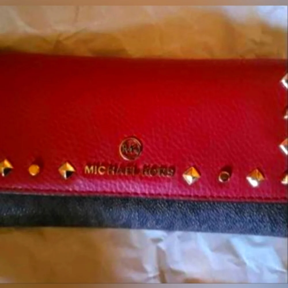 SALE! MICHAEL KORS NEW WITH TAGS, RED AND BROWN WALLET! Firm sales price. - Picture 8 of 8